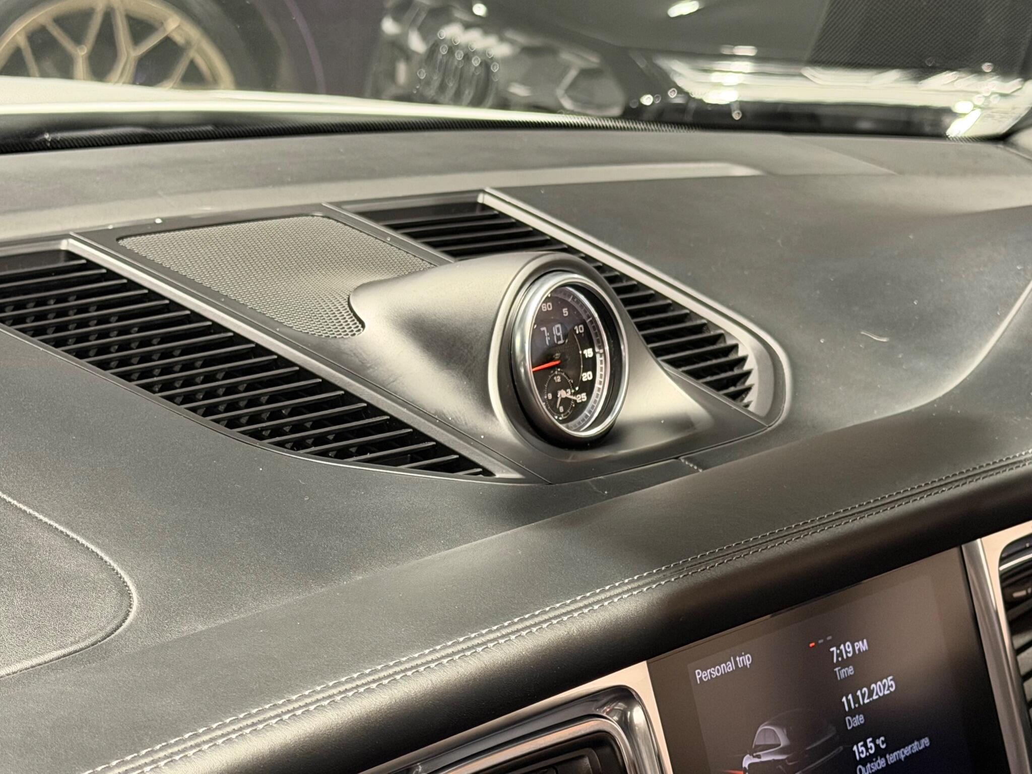 Porsche Macan 2.0T SUV 5dr Petrol PDK 4WD Euro 6 (s/s) (252 ps)